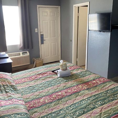 Travel Inn Сан-Антонио Экстерьер фото