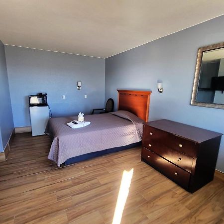 Travel Inn Сан-Антонио Экстерьер фото