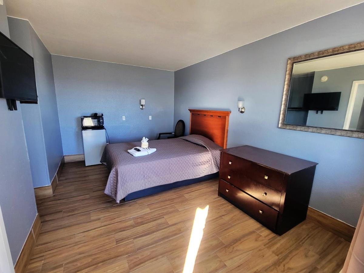 Travel Inn Сан-Антонио Экстерьер фото